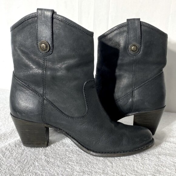 Frye Black Leather Jackie Button Short Western Style Boots Ankle Boots 7.5 - Picture 9 of 14